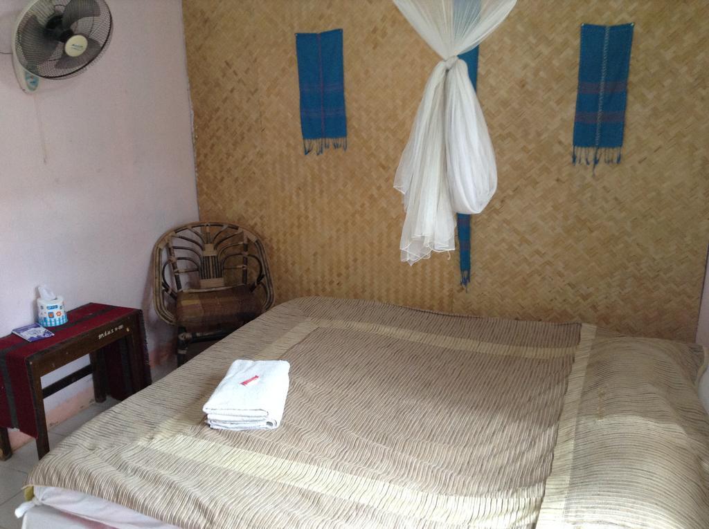 The Likeview Guesthouse Mae Hong Son Exterior photo